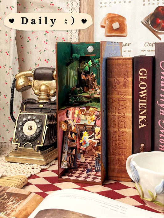 Book Nook Alice au Pays des Merveilles en bois lumineux